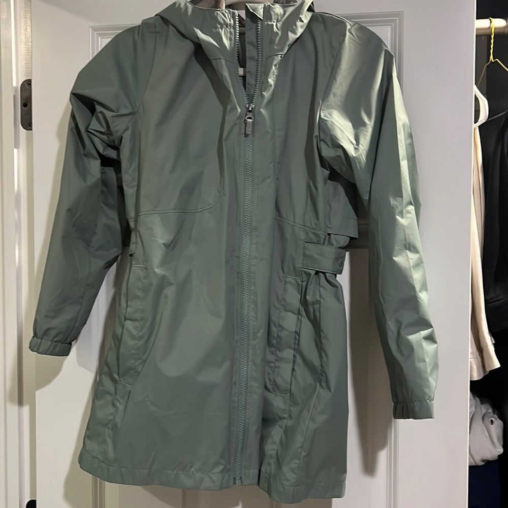 Green rain coat, Columbia